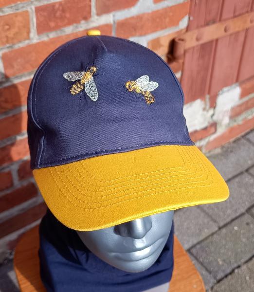 Kappe Bienen